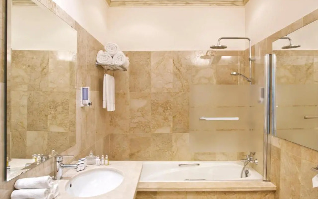 El Oceano Beach Hotel