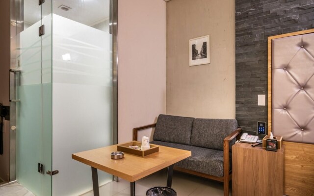 Forcheon Drive In Hotel Tiamo