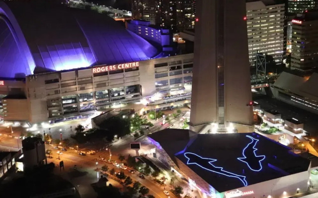 Aaira Suites CN Tower View