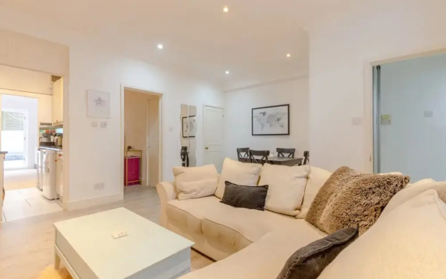 Stylish 1 Bedroom Apartment in Pimlico With Lovely Garden