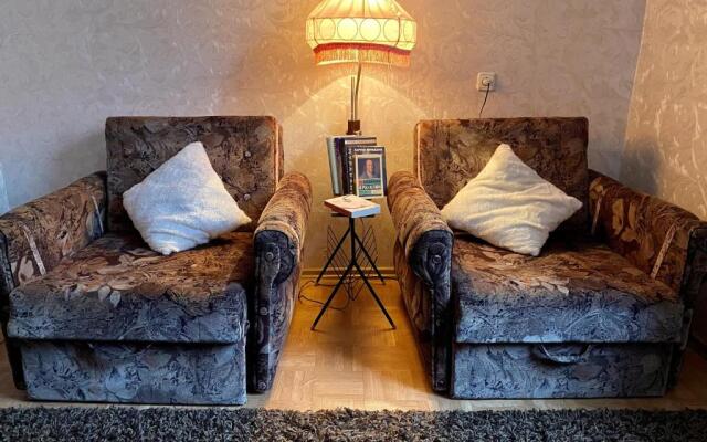 Spacious 3-Room Apartment & Parking
