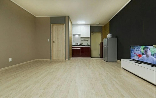 Boryeong Beach Palace Pension