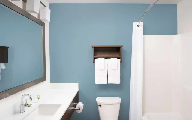 WoodSpring Suites Medford near I-5