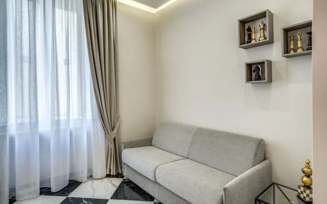 Pink Rose in Naples With 1 Bedrooms and 1 Bathrooms