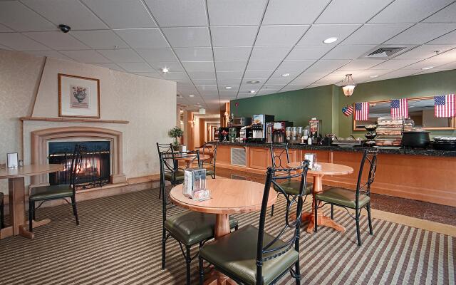 Best Western Plus Caldwell Inn & Suites