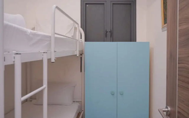 Simple Look 3Br Apartment Near Aeon Mall At Sky House Bsd – Guest Rooms – Legok