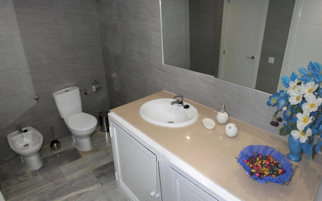 CENTER SEVILLA (Wi-Fi). CATHEDRAL 3 MIN.