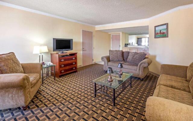 Baymont Inn and Suites Amarillo