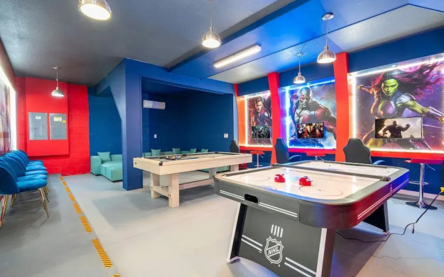 Stunning 15 Suites Close to Disney