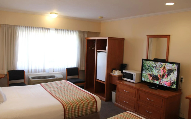 Travelodge by Wyndham Kamloops