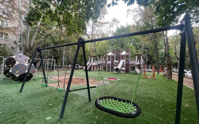 Апартаменты Queenstay на улице Кравченко