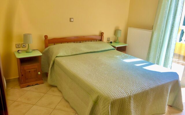 Spacious 5 Bed Villa With Pool in Kefalonia