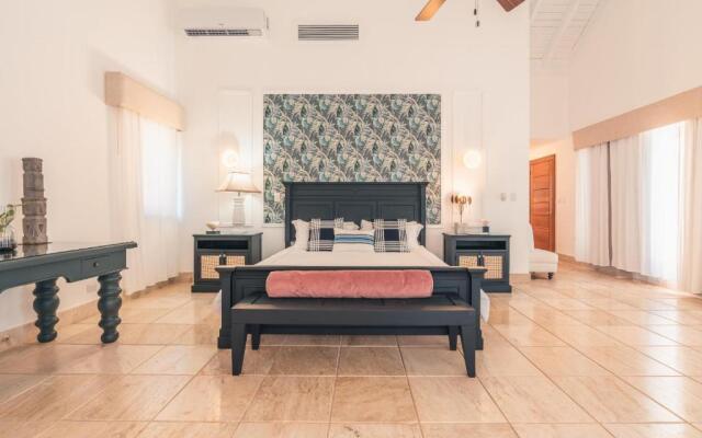 Magnificent Villa w Private Pool at Yarari