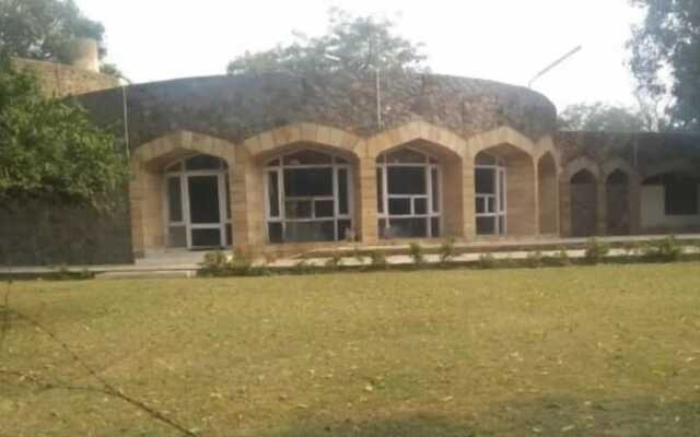 Badkhal Lake Resort
