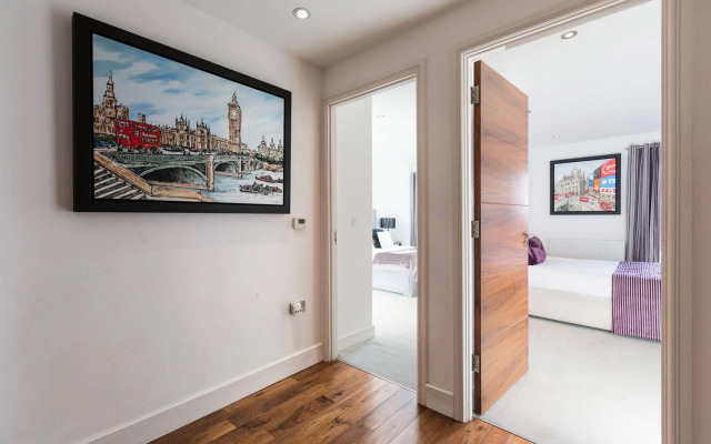 City Courtyard Apartments & Penthouse