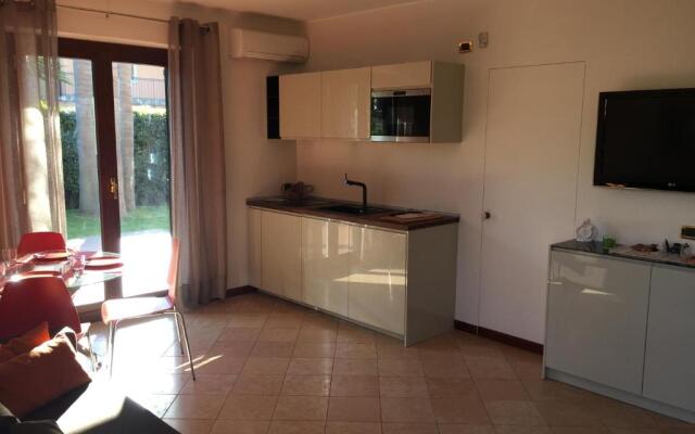 Etna, mare e verde (double room in villa)