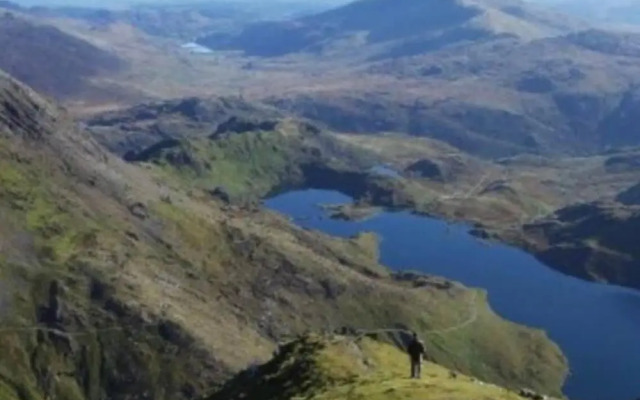 Charming Cabin Near Snowdonia National Park