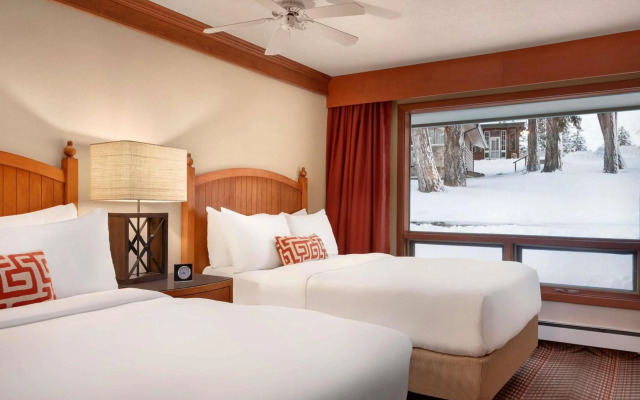 Fairmont Jasper Park Lodge