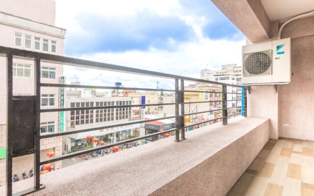 Jhongshan Building Bed and Breakfast