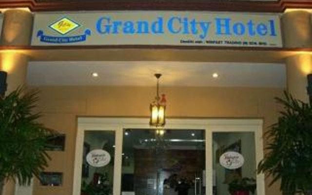 Grand City Hotel I