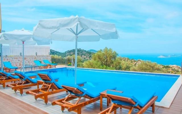 Villa Akca by Akdenizvillam