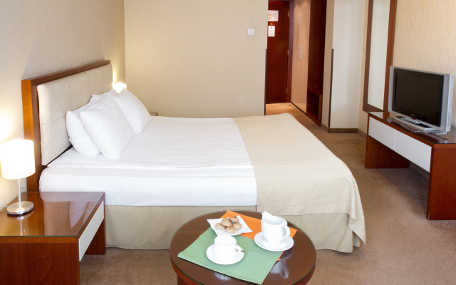Hill Hotel
