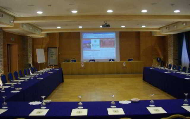 Bes Hotel La Muratella