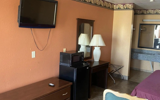Executive Inn and Suites