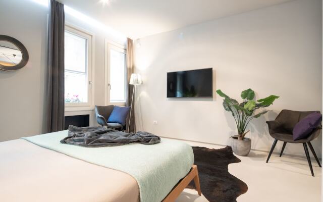 Officine Cavour Apartments