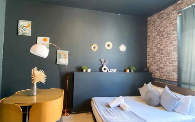 Modern studios Close to Hyde Park
