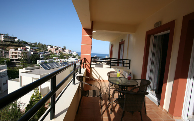 Elpis Studios & Apartments