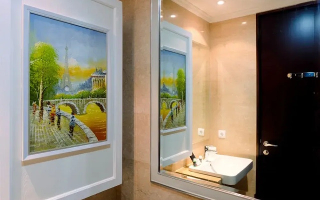 Elegant Studio Menteng Park Apartment