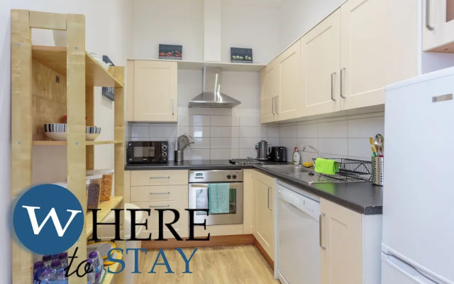 Beautiful 2bed Ground-f Pitt St. Apartment