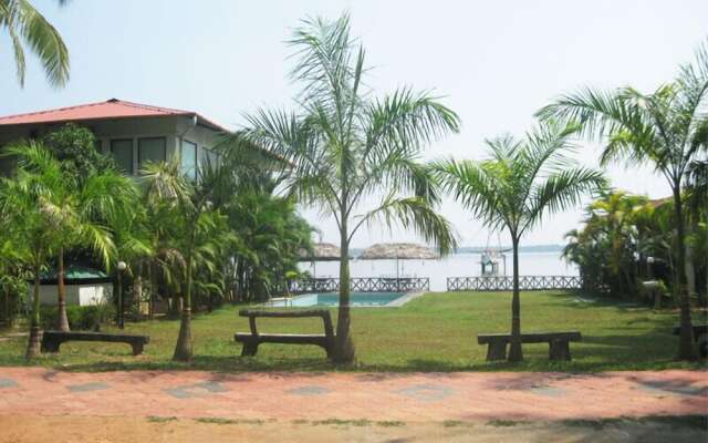 Lake Symphony Resort