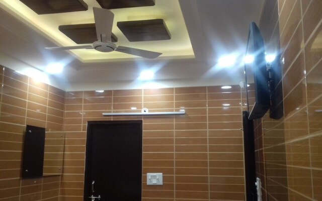 Posh S.delhi Foreigners Area, V.safe, Lajpat Ngr-2