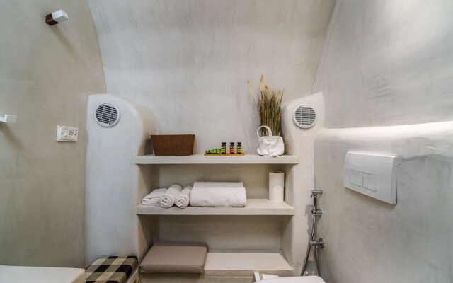 Solstice Luxury Suites