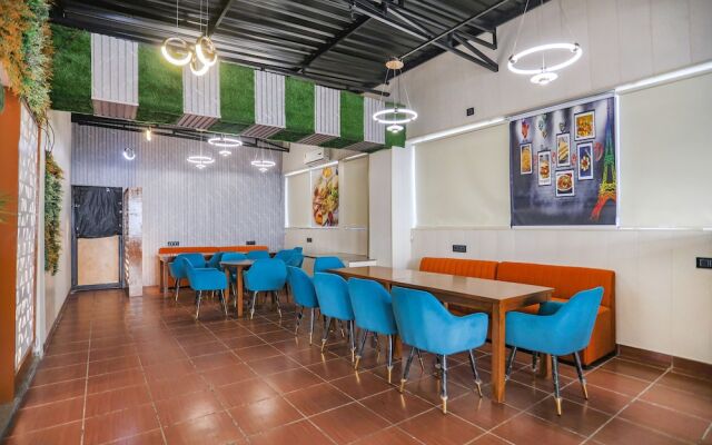 Fabhotel The Horizon