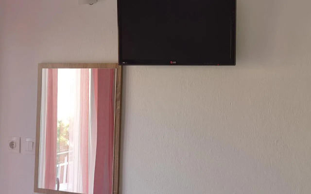 COZY & COOL Apartment N1 30m from sea