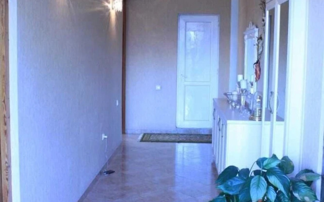Guest House on Gorgasali Street