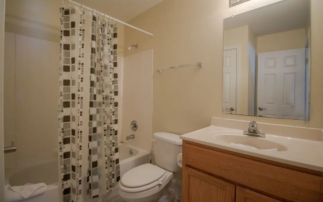 Oak Shores Studio 39