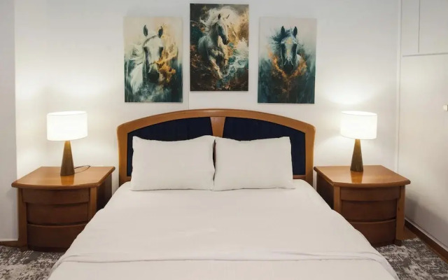 Stylish Renovated 2 Bd Apt in Exarcheia