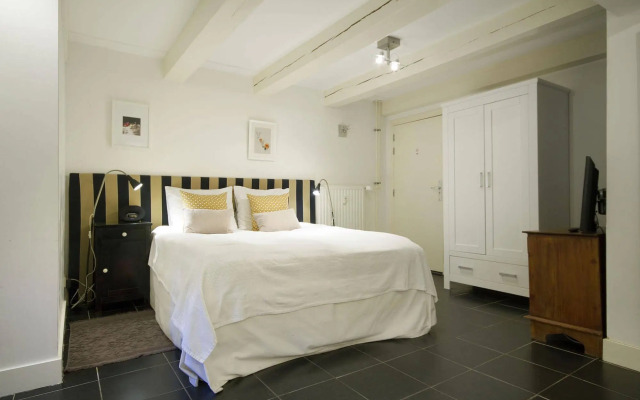 CoHo Suites