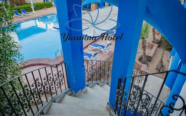 Yasmina Hotel
