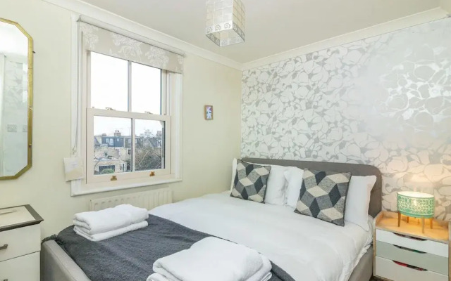 The River Cam Escape - 5BDR with Private Garden with Pond
