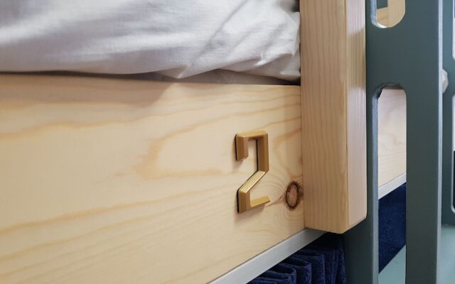 Seal hostel