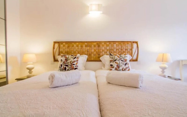Villa 2, Great Spot Oura Beach, Albufeira
