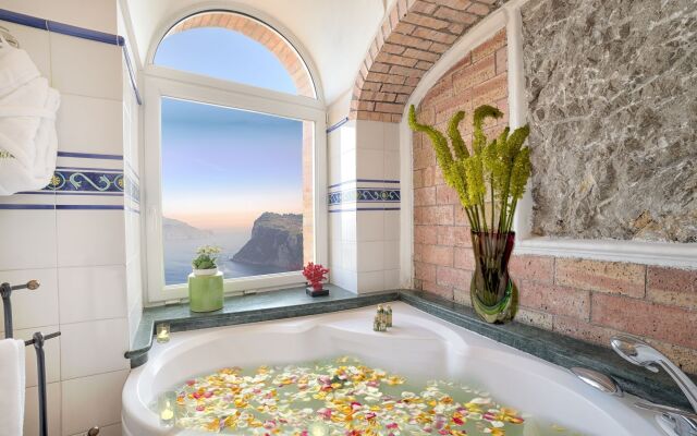 Caesar Augustus Hotel