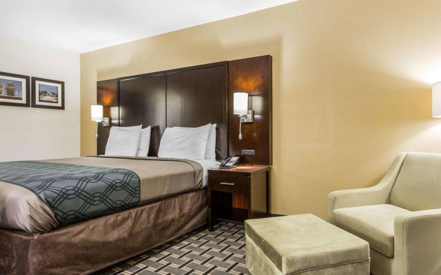 Econo Lodge Coliseum