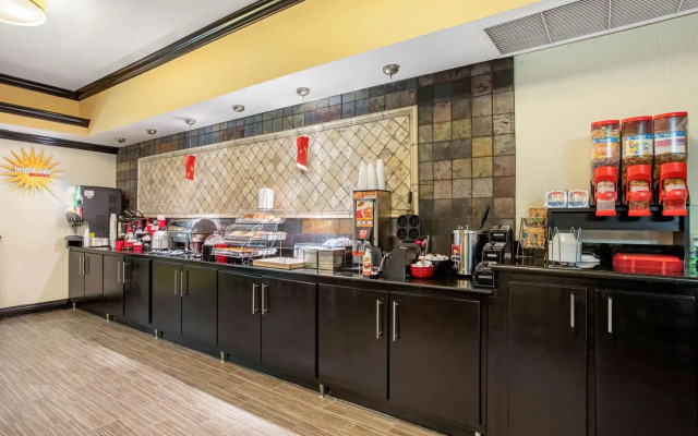 La Quinta Inn And Suites Conway