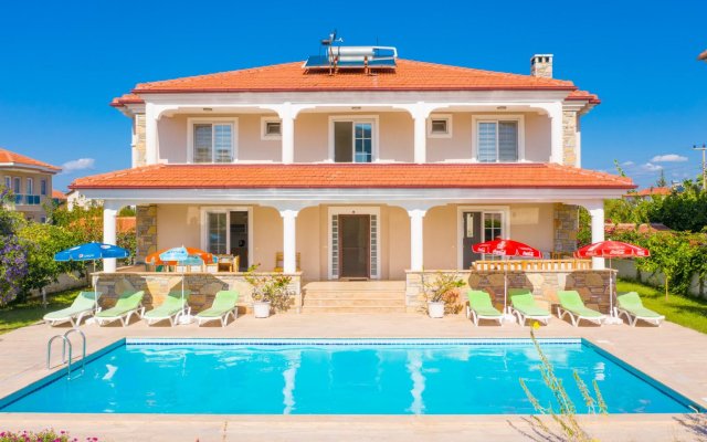 Villa Kubra Large Private Pool A C Wifi Car Not Required - 3162